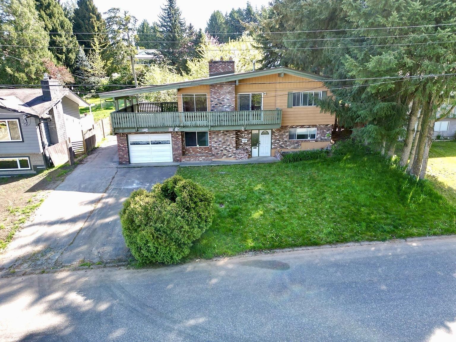 2710 Moorland Street, Abbotsford, British Columbia  V2T 3V3 - Photo 2 - R3116302