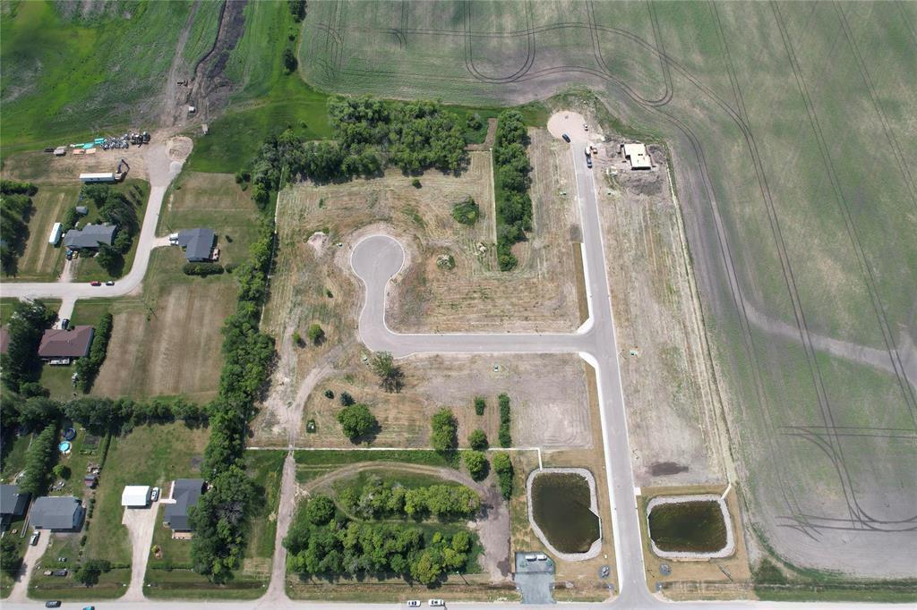 28 Sunset Drive, New Bothwell, Manitoba  R0A 1C0 - Photo 1 - 202604476