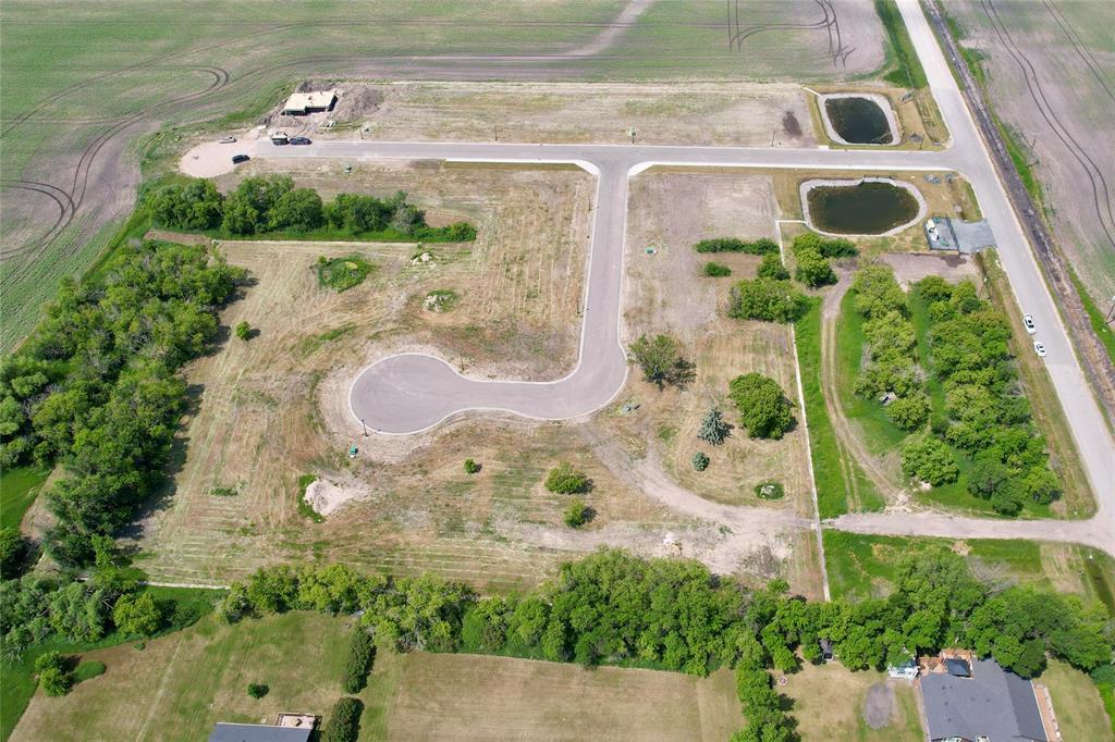 28 Sunset Drive, New Bothwell, Manitoba  R0A 1C0 - Photo 3 - 202604476