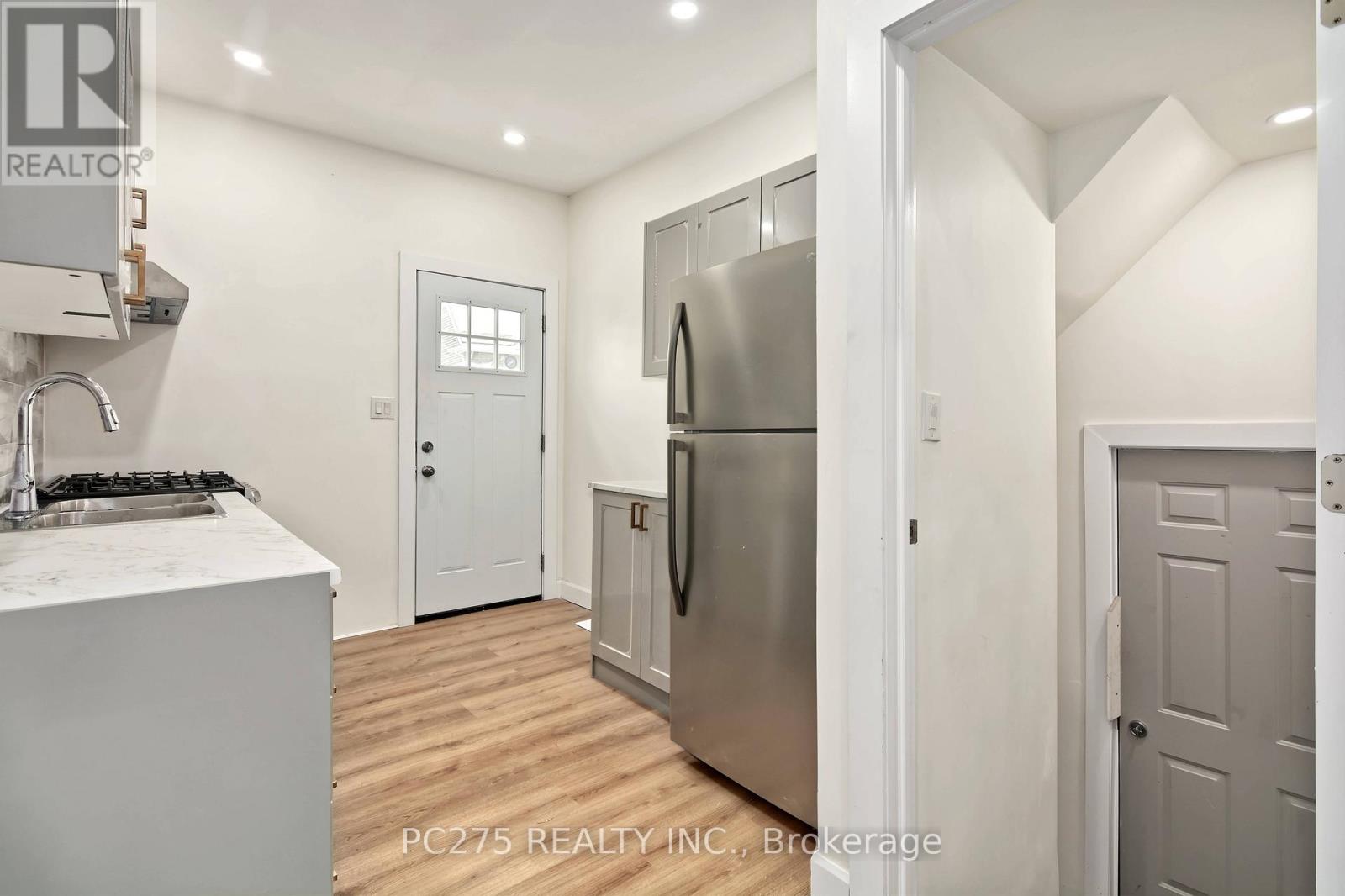 272 Vidal Street S, Sarnia, Ontario  N7T 2T7 - Photo 7 - X12777026