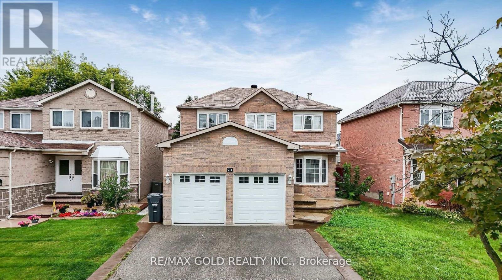 71 RAVENSWOOD DRIVE, Brampton, Ontario