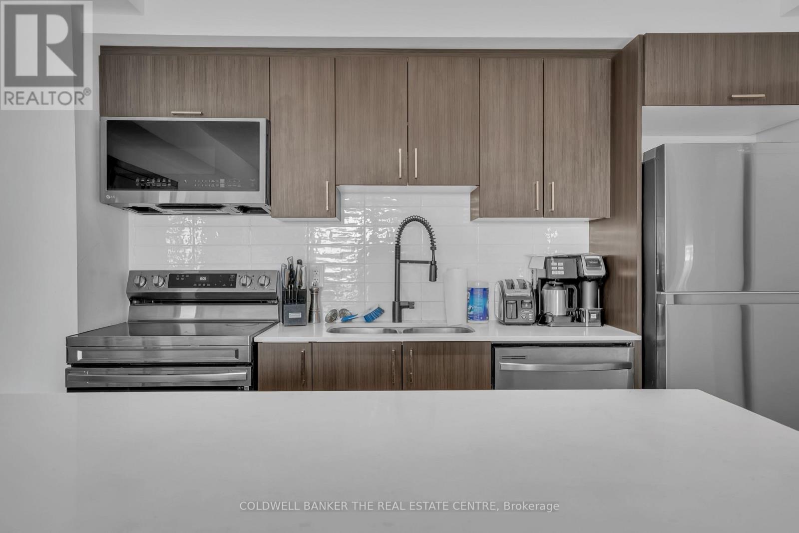 512 - 5 Chef Lane, Barrie, Ontario  L9J 0J8 - Photo 4 - S12876356