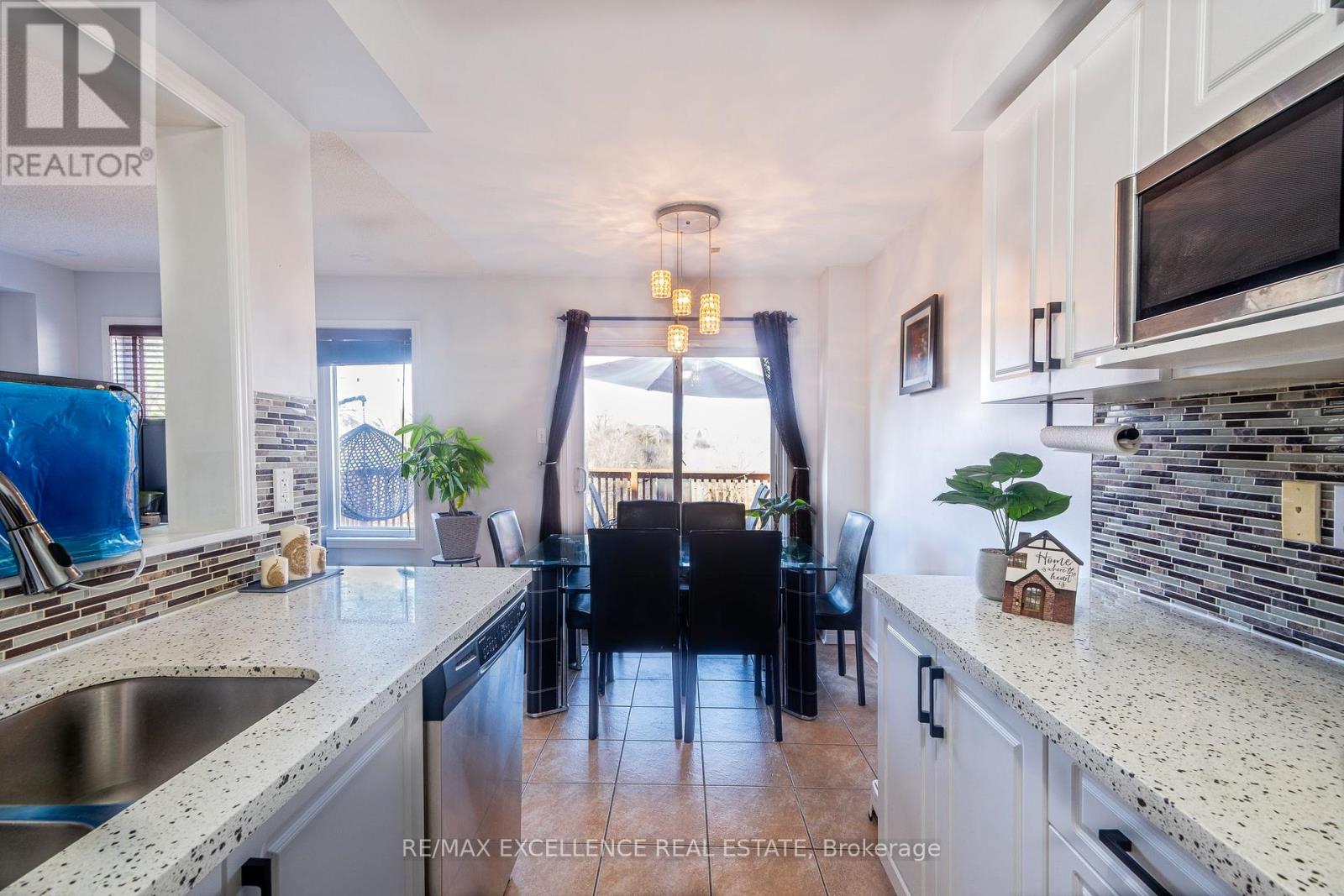 99 Rockgarden Trail, Brampton, Ontario  L6R 3N1 - Photo 9 - W13015062