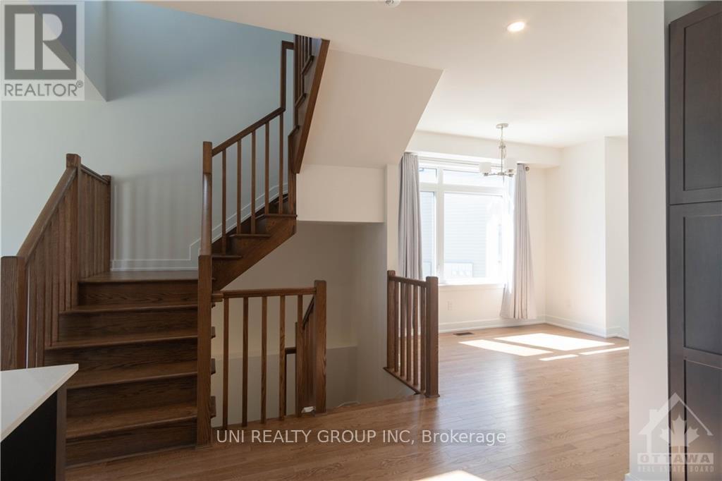 65 Robusta Lane, Ottawa, Ontario  K2J 6Y7 - Photo 14 - X12956422