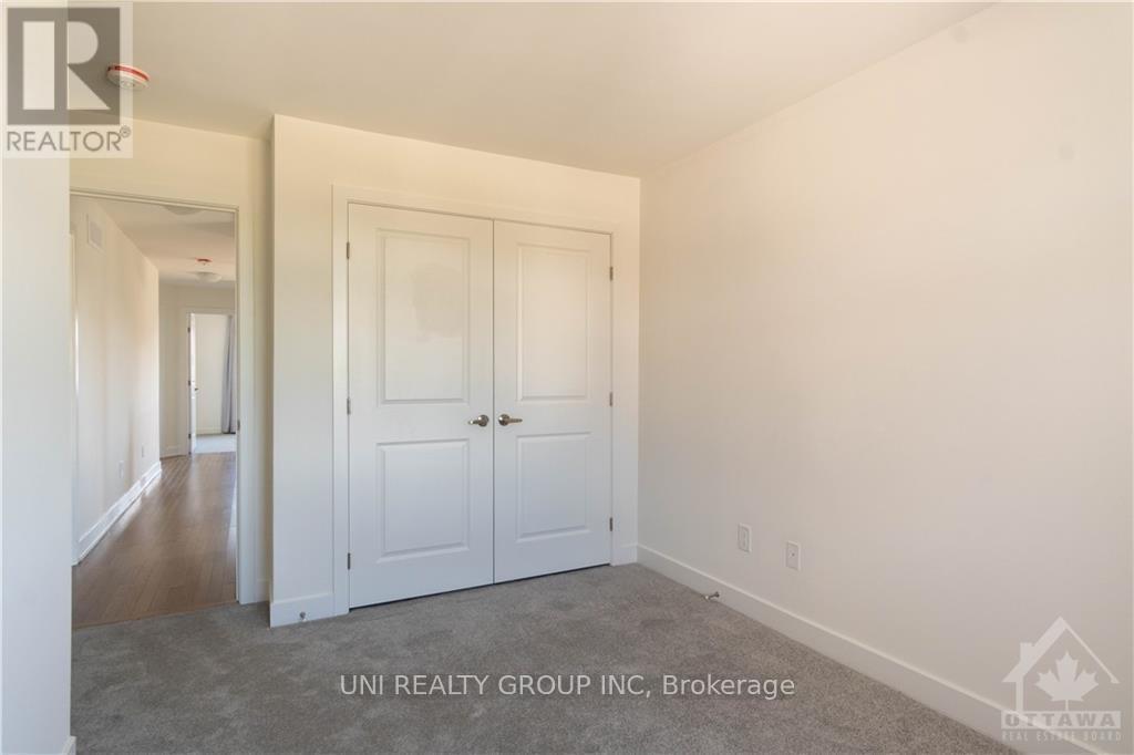 65 Robusta Lane, Ottawa, Ontario  K2J 6Y7 - Photo 16 - X12956422