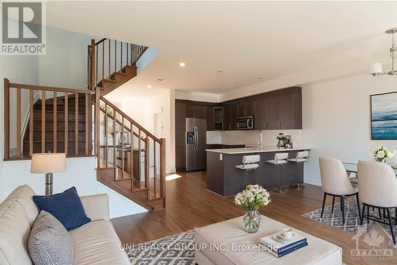 65 Robusta Lane, Ottawa, Ontario  K2J 6Y7 - Photo 9 - X12956422