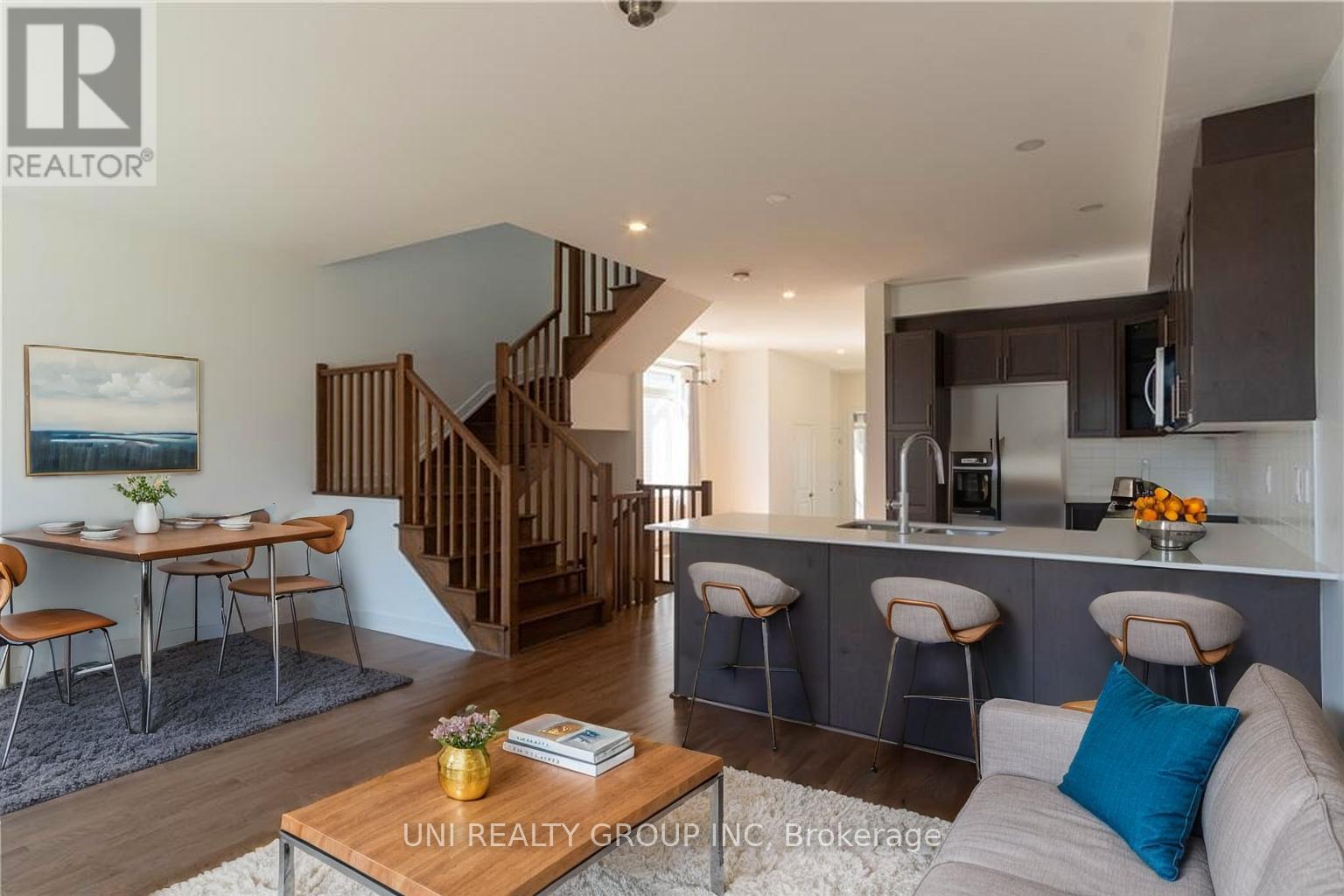 65 Robusta Lane, Ottawa, Ontario  K2J 6Y7 - Photo 8 - X12956422