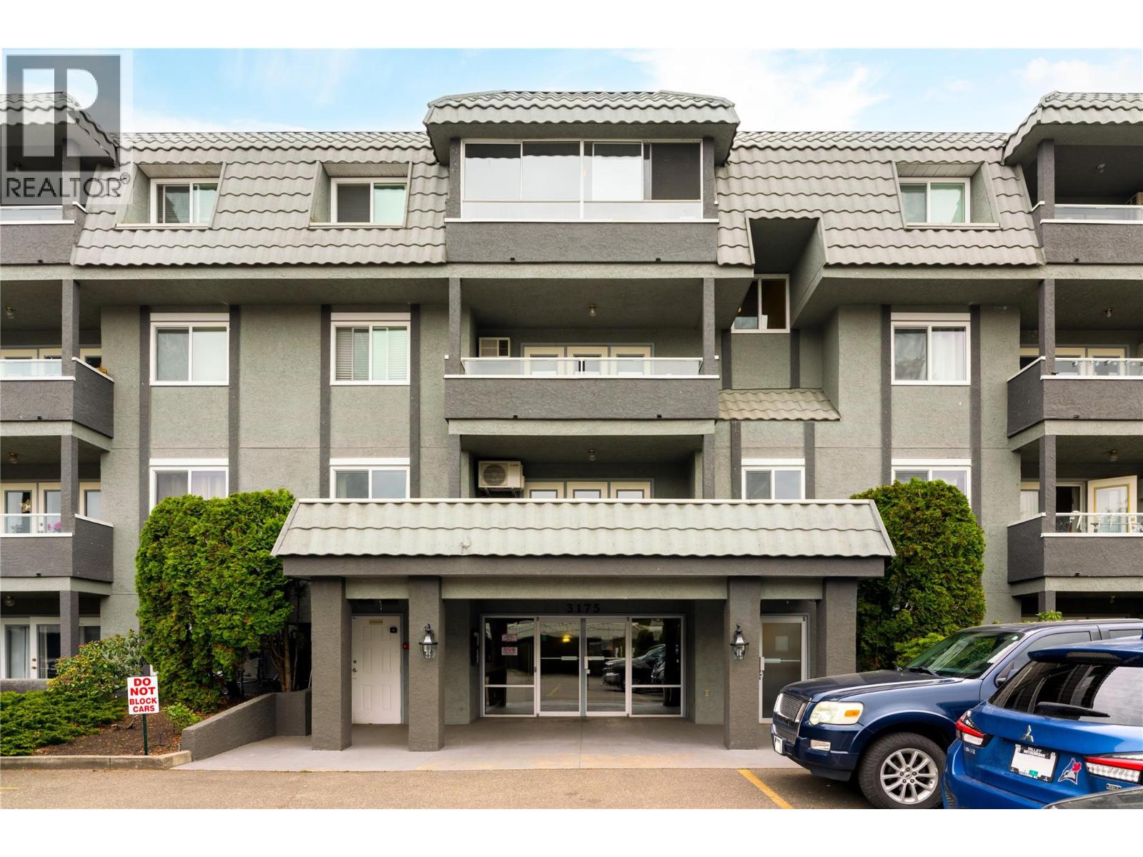 3175 De Montreuil Court Unit# 204, Kelowna, British Columbia