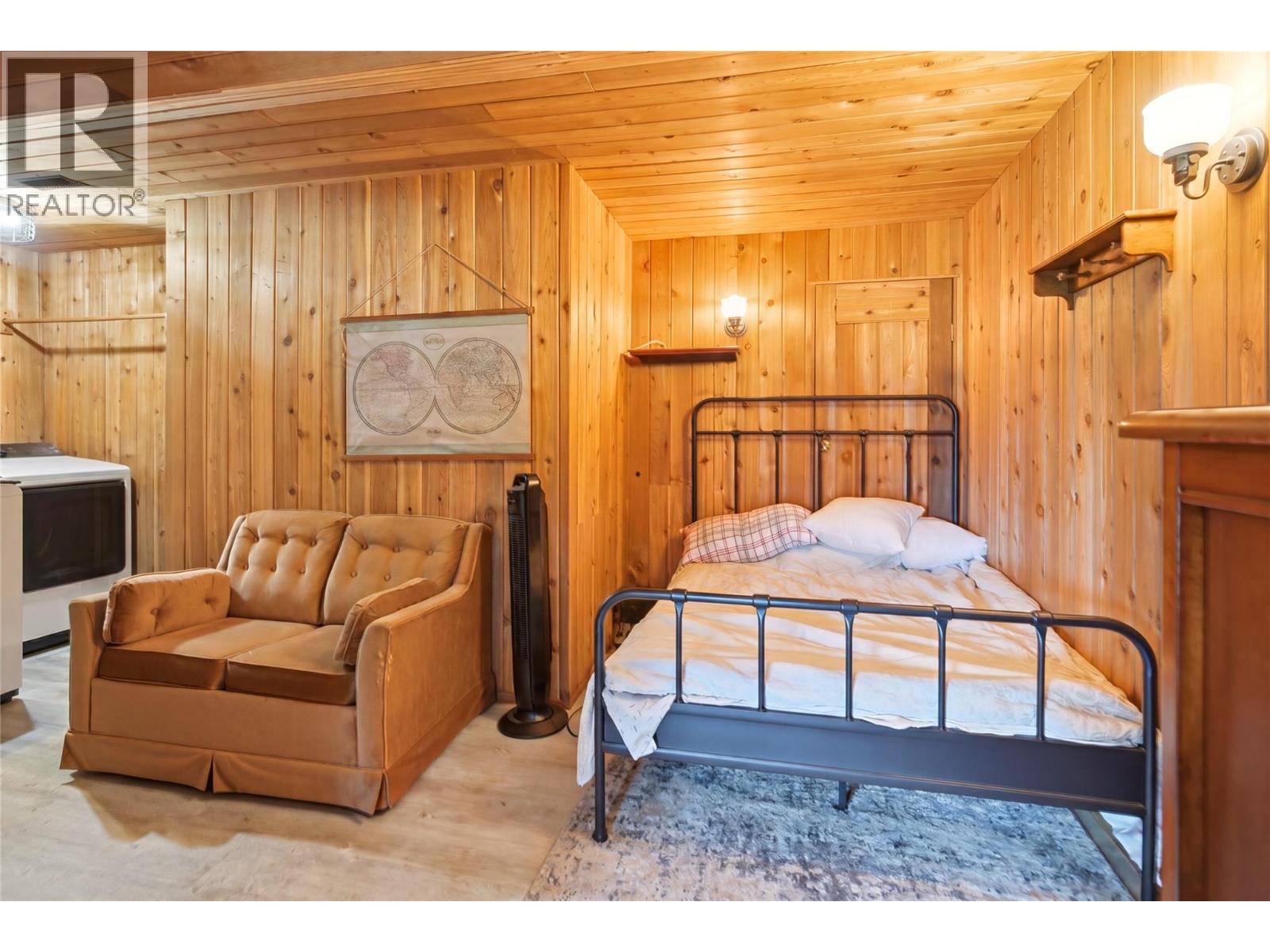 300 Scenic Drive, Coldstream, British Columbia  V1B 2X3 - Photo 36 - 10384351