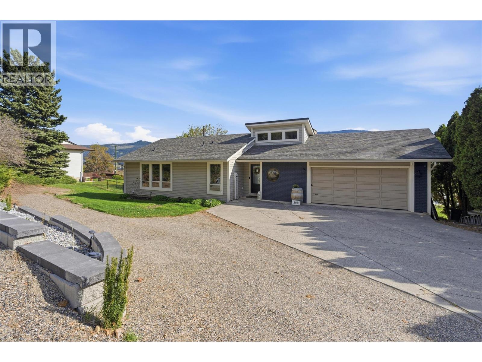 300 Scenic Drive, Coldstream, British Columbia  V1B 2X3 - Photo 38 - 10384351