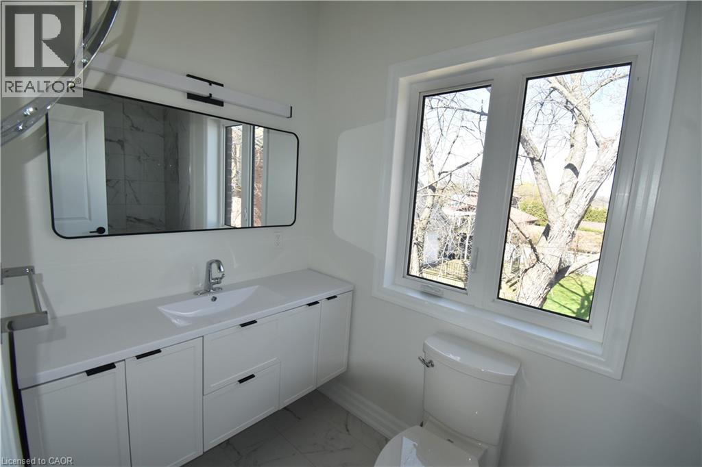 1294 Coric Avenue Unit# 1, Burlington, Ontario  L7R 3S3 - Photo 39 - 40824675