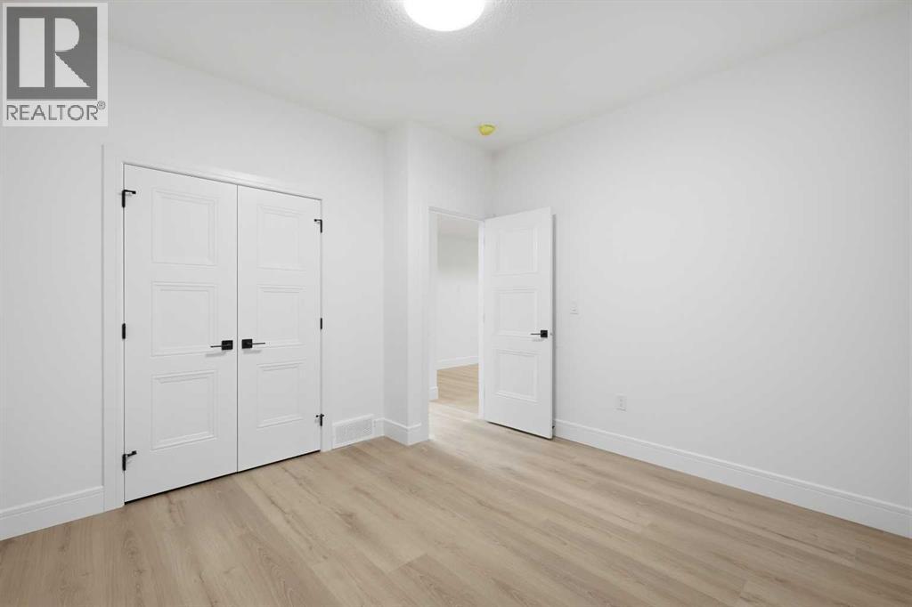 2105 7 Street NE, Calgary, Alberta  T2E 4C7 - Photo 40 - A2296372