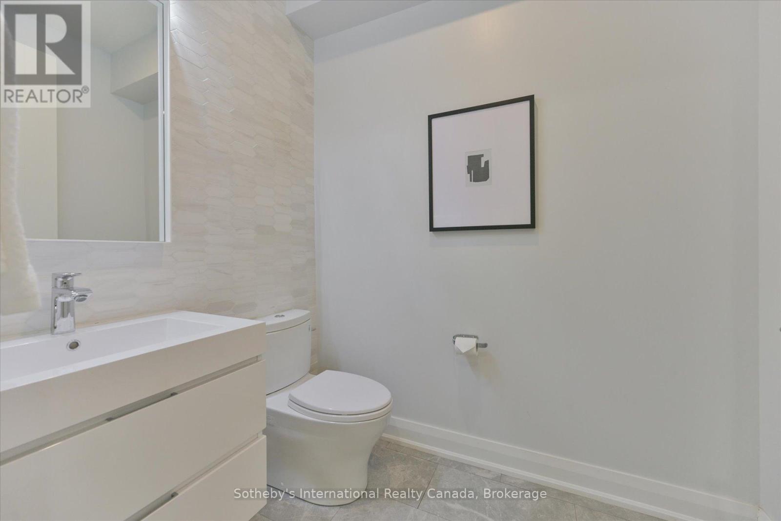 41a Maple Avenue N, Mississauga, Ontario  L5H 2R9 - Photo 13 - W13050052