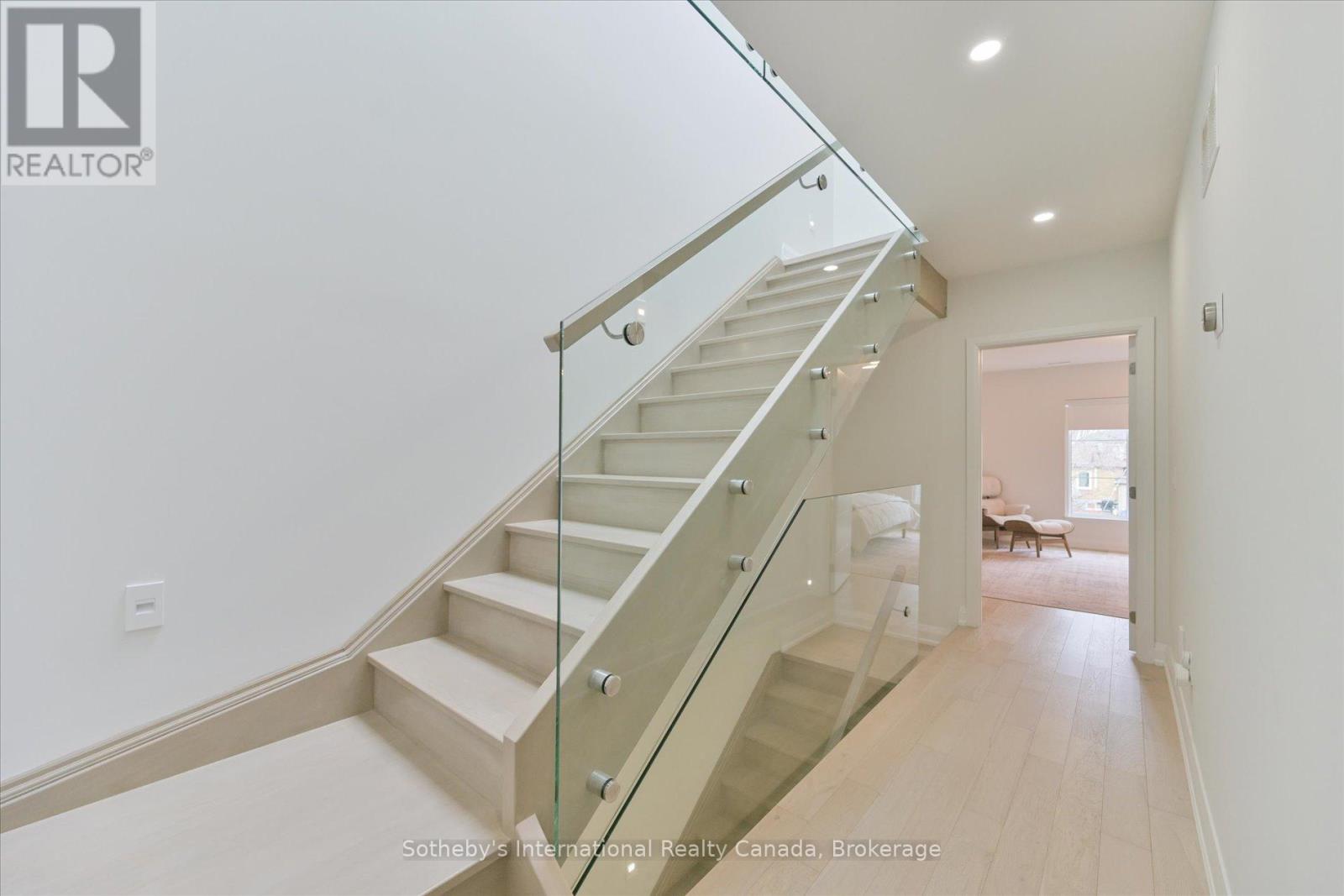 41a Maple Avenue N, Mississauga, Ontario  L5H 2R9 - Photo 27 - W13050052