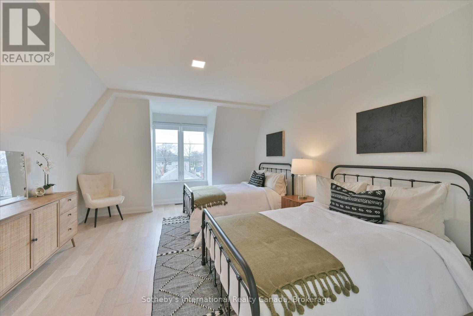 41a Maple Avenue N, Mississauga, Ontario  L5H 2R9 - Photo 30 - W13050052