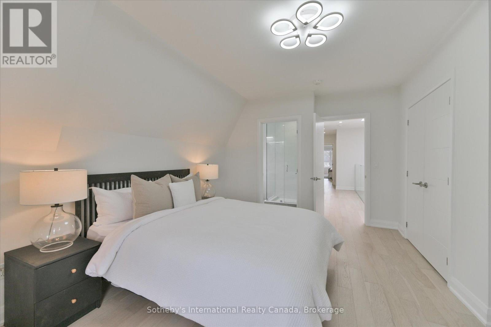 41a Maple Avenue N, Mississauga, Ontario  L5H 2R9 - Photo 35 - W13050052