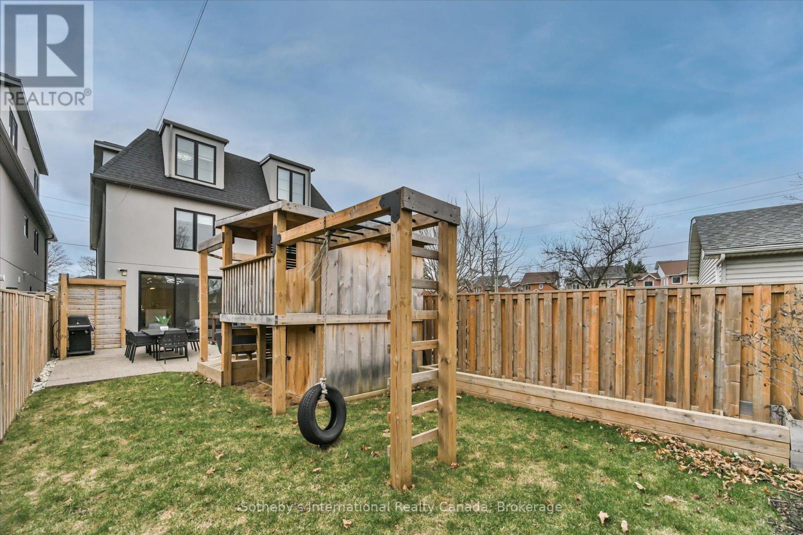 41a Maple Avenue N, Mississauga, Ontario  L5H 2R9 - Photo 48 - W13050052