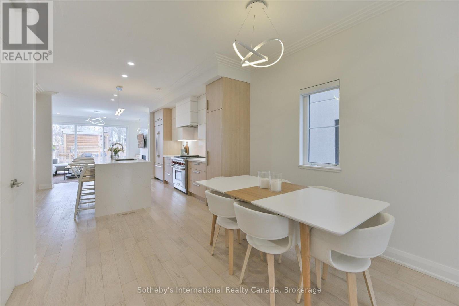 41a Maple Avenue N, Mississauga, Ontario  L5H 2R9 - Photo 5 - W13050052