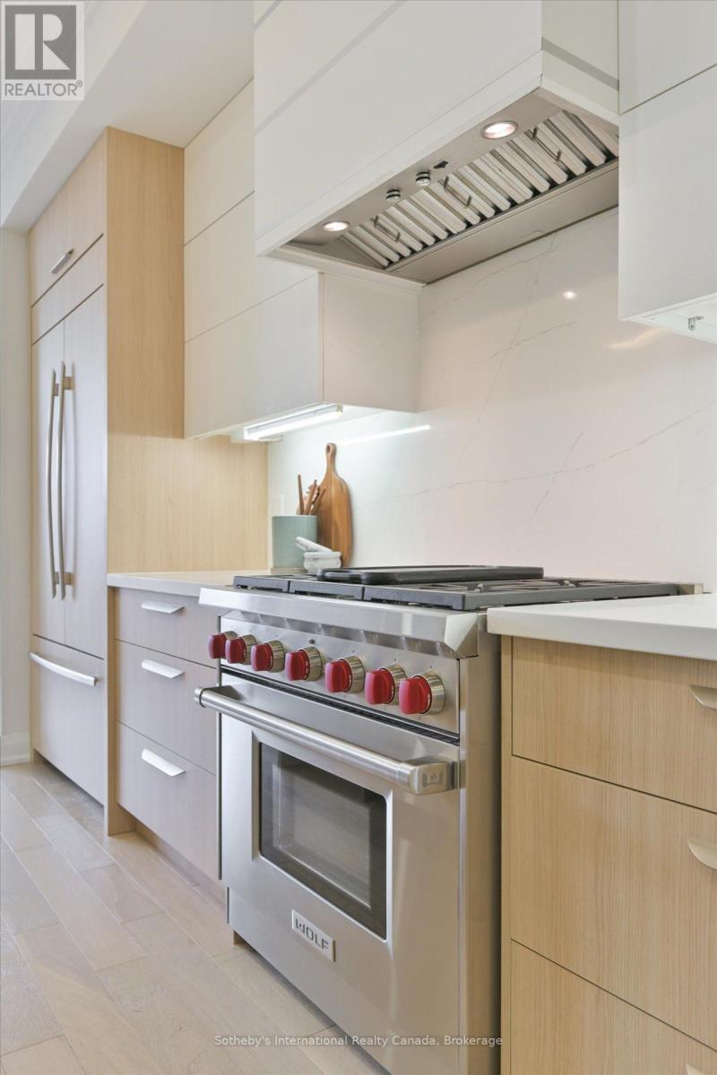 41a Maple Avenue N, Mississauga, Ontario  L5H 2R9 - Photo 8 - W13050052