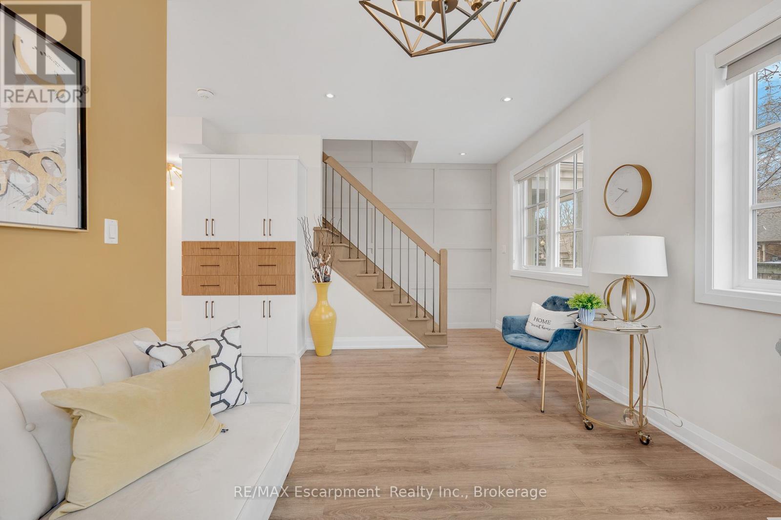 1 - 2362 New Street, Burlington, Ontario  L7R 4P8 - Photo 6 - W13050090