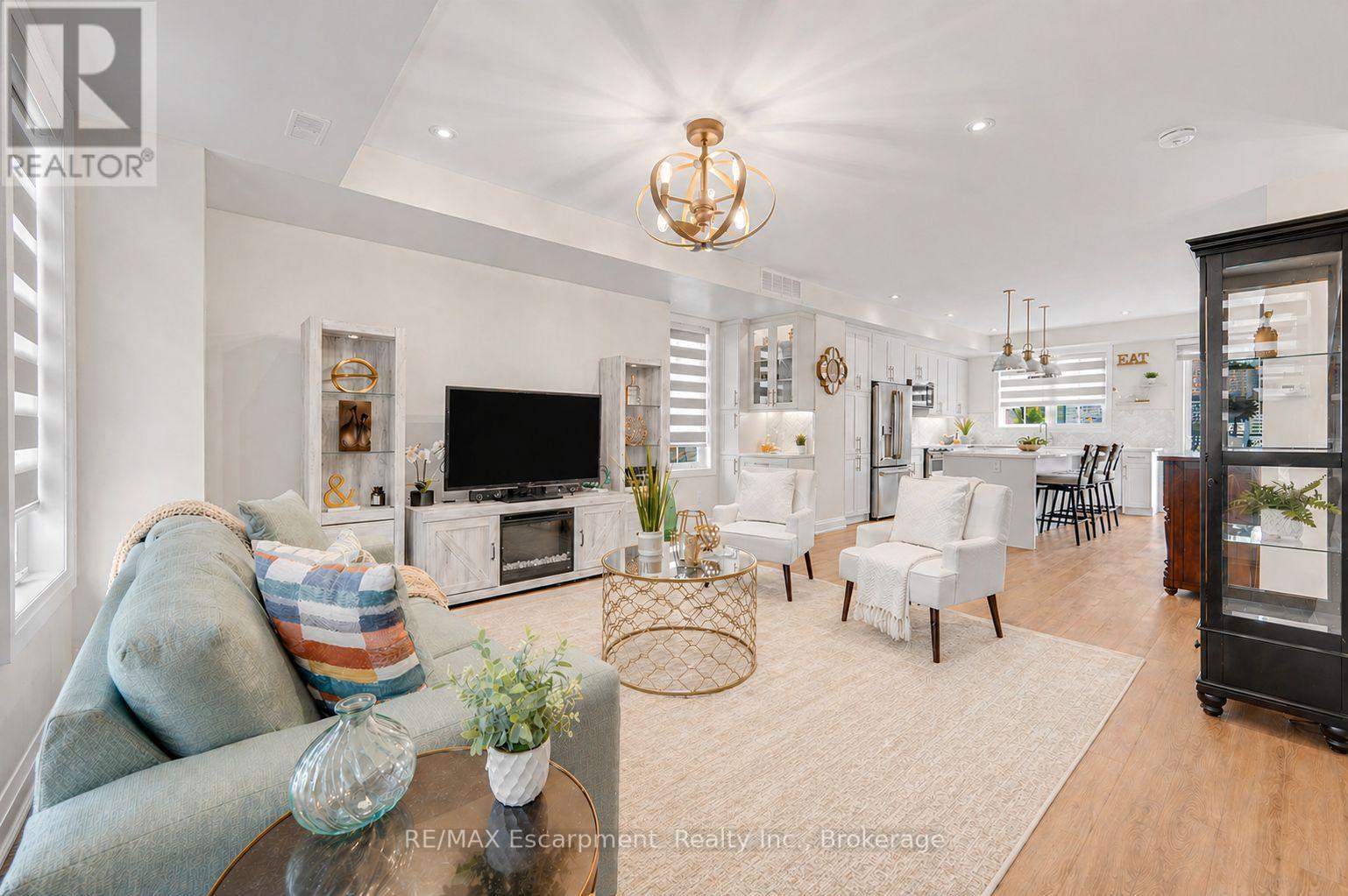 1 - 2362 New Street, Burlington, Ontario  L7R 4P8 - Photo 9 - W13050090