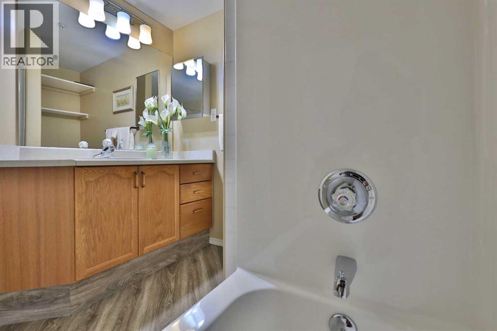 205, 4625 50 Street, Camrose, Alberta  T4V 4R2 - Photo 37 - A2297678