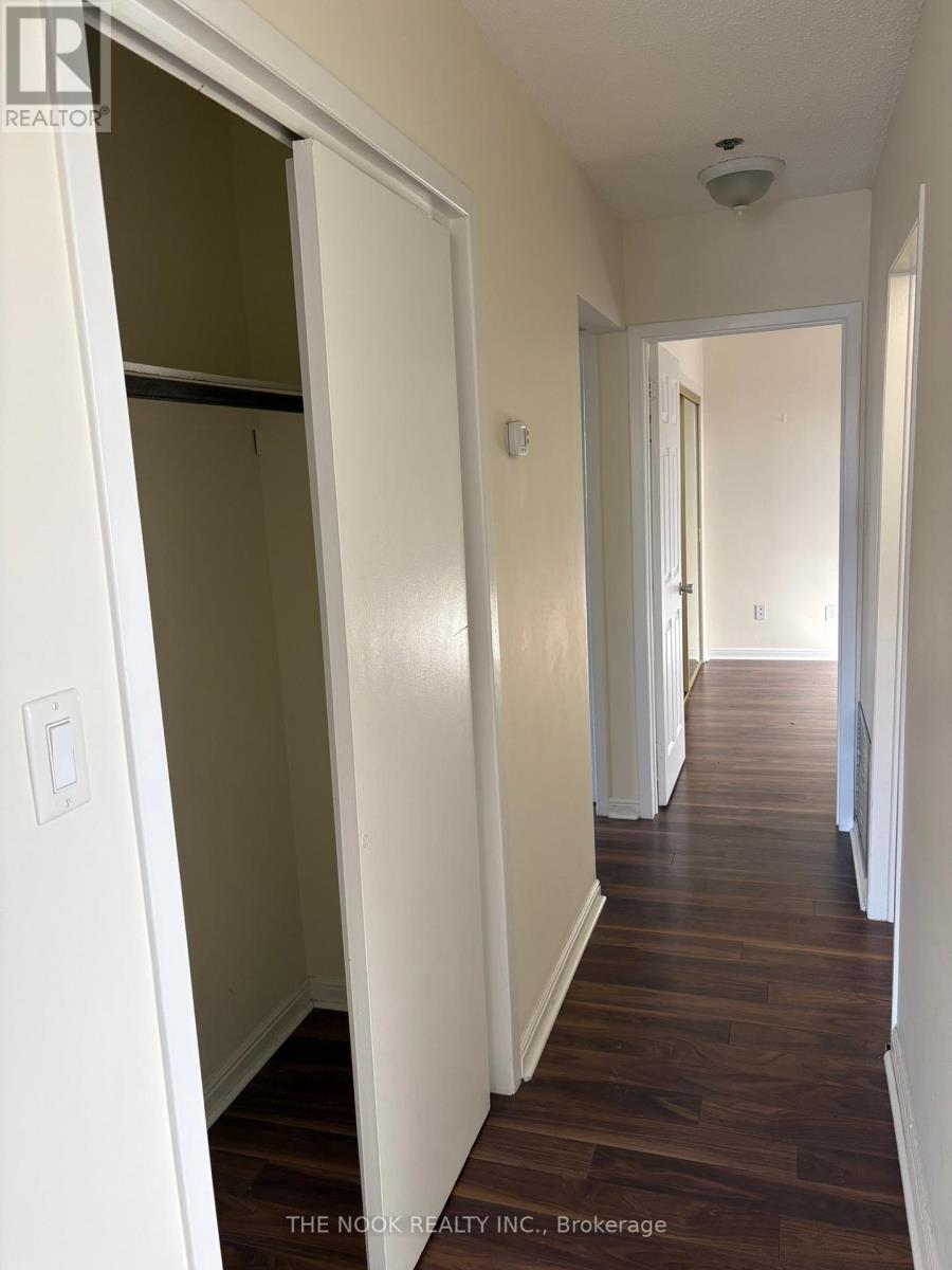 A - 948 Simcoe Street N, Oshawa, Ontario  L1G 4W2 - Photo 8 - E13050194