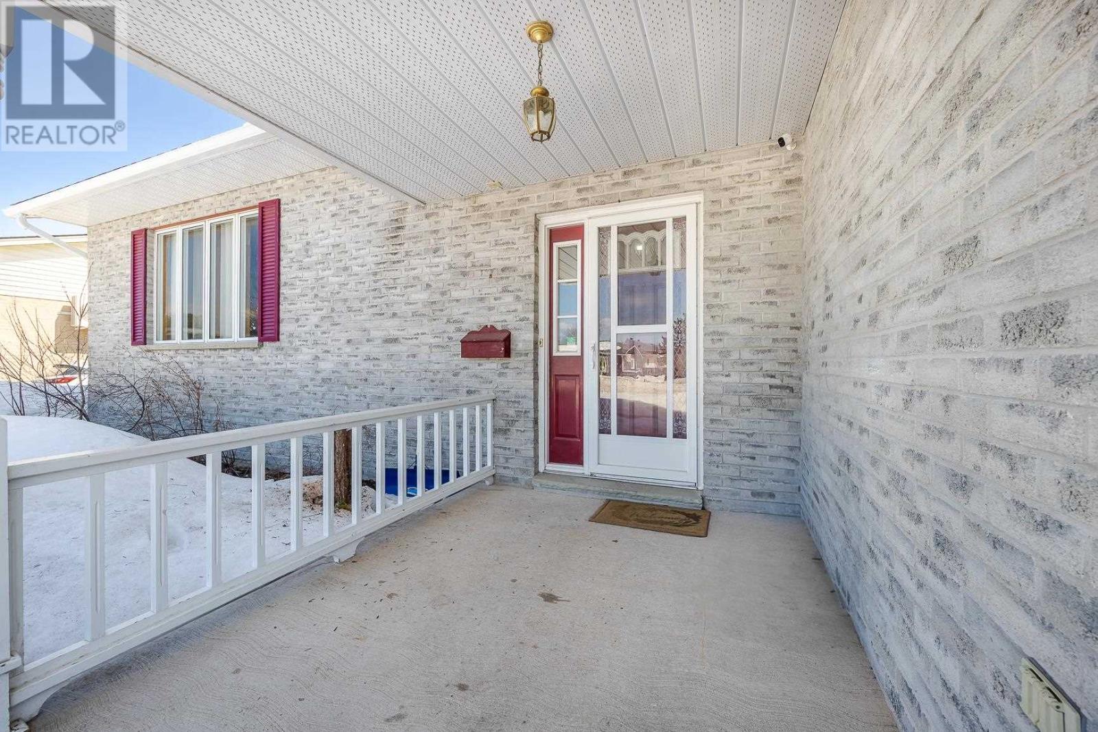 333 Parkland Cres, Sault Ste. Marie, Ontario  P6A 6R3 - Photo 32 - SM260688