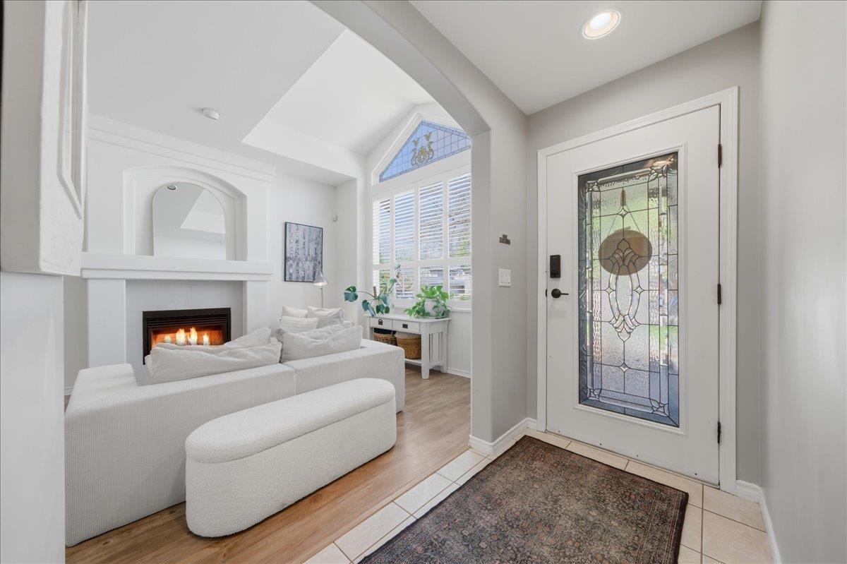 20746 97b Avenue, Langley, British Columbia  V1M 3Y3 - Photo 3 - R3115782