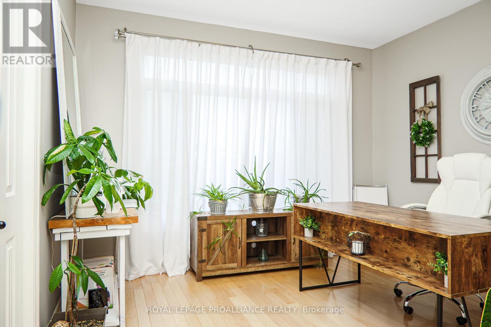 29 Autumn Grove, Quinte West, Ontario  K8V 5P4 - Photo 13 - X13049932