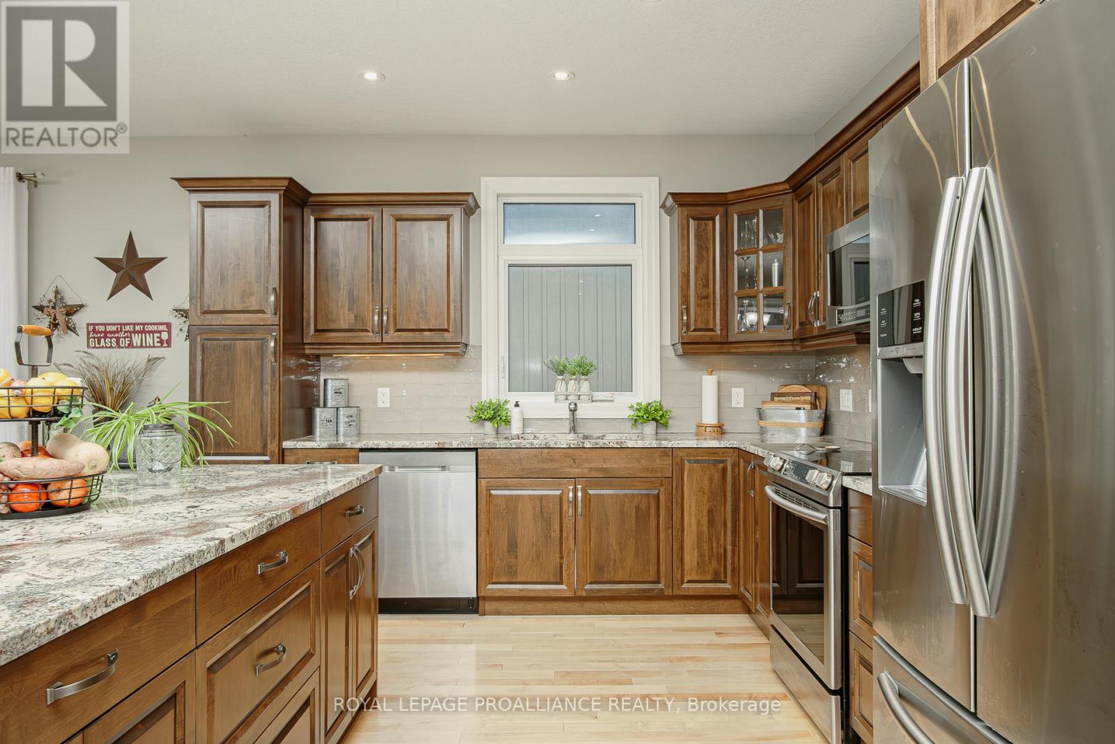 29 Autumn Grove, Quinte West, Ontario  K8V 5P4 - Photo 19 - X13049932