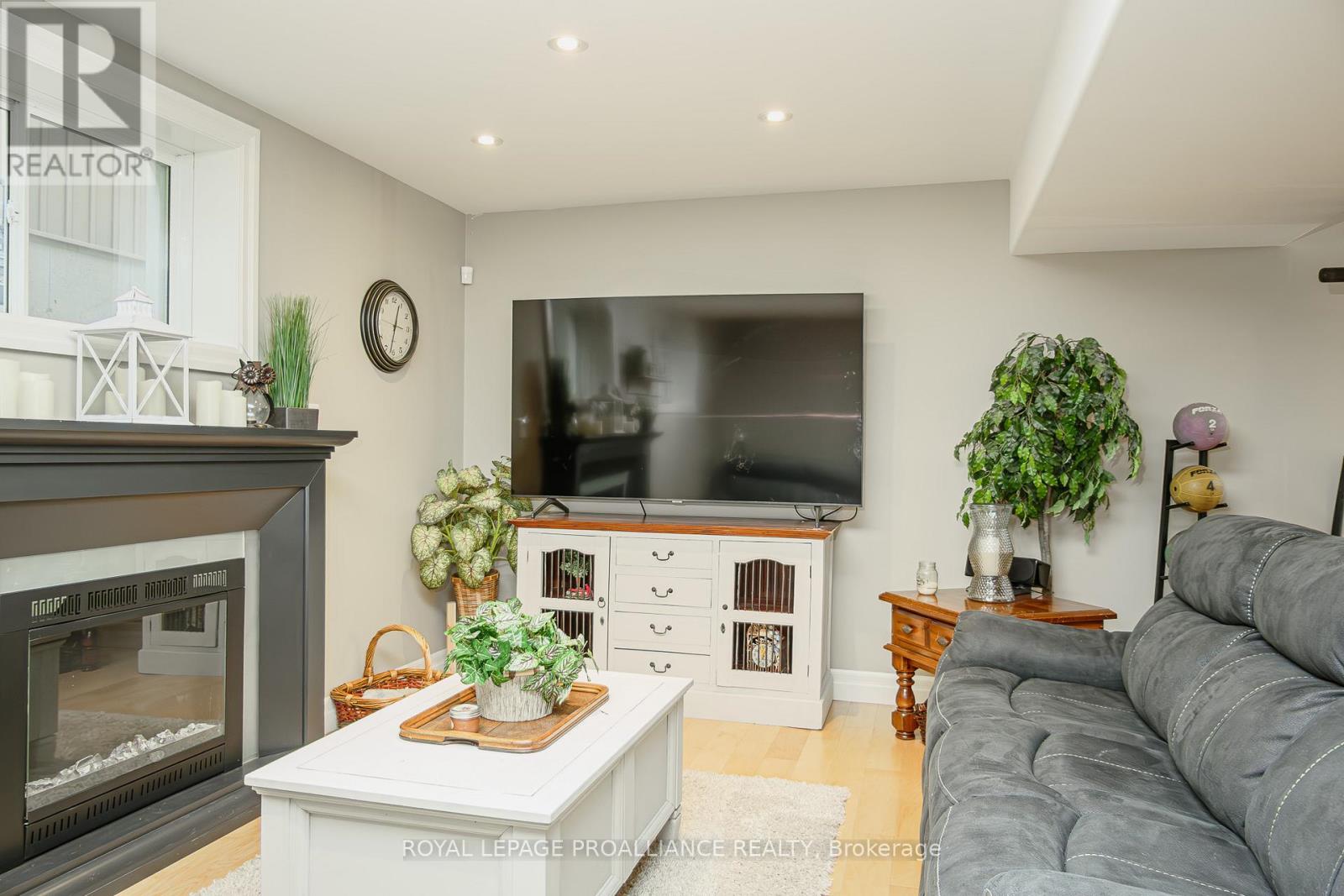 29 Autumn Grove, Quinte West, Ontario  K8V 5P4 - Photo 33 - X13049932