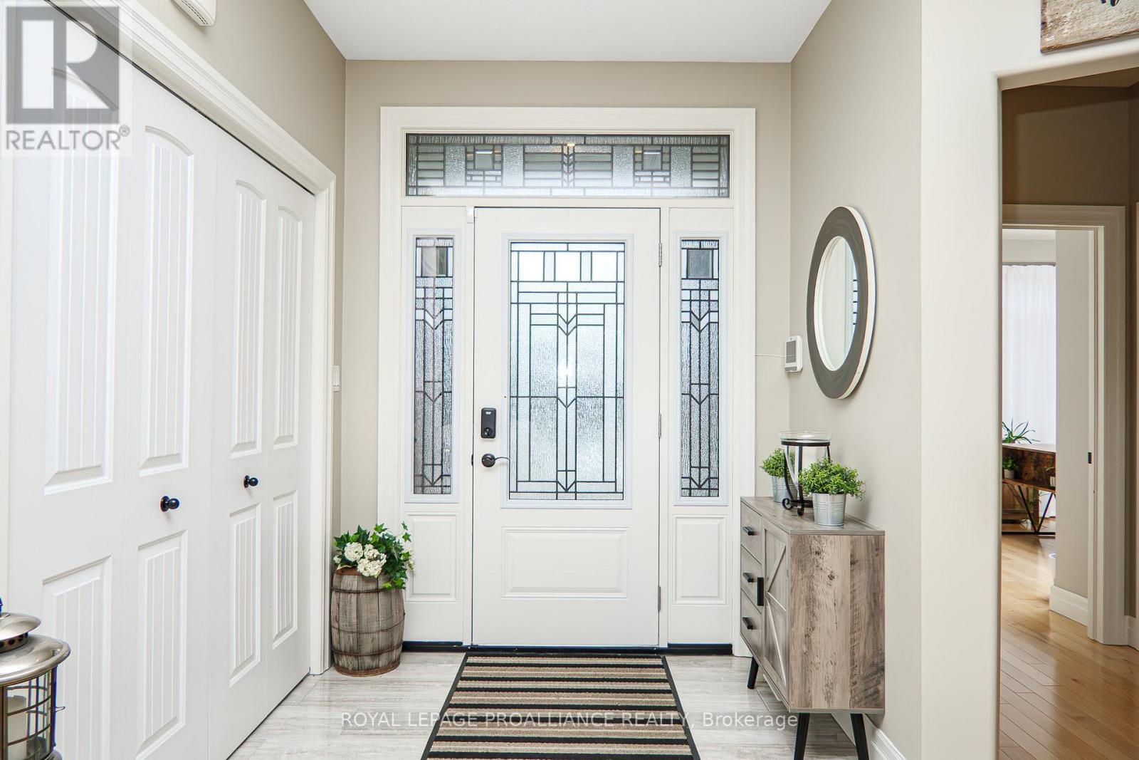 29 Autumn Grove, Quinte West, Ontario  K8V 5P4 - Photo 6 - X13049932