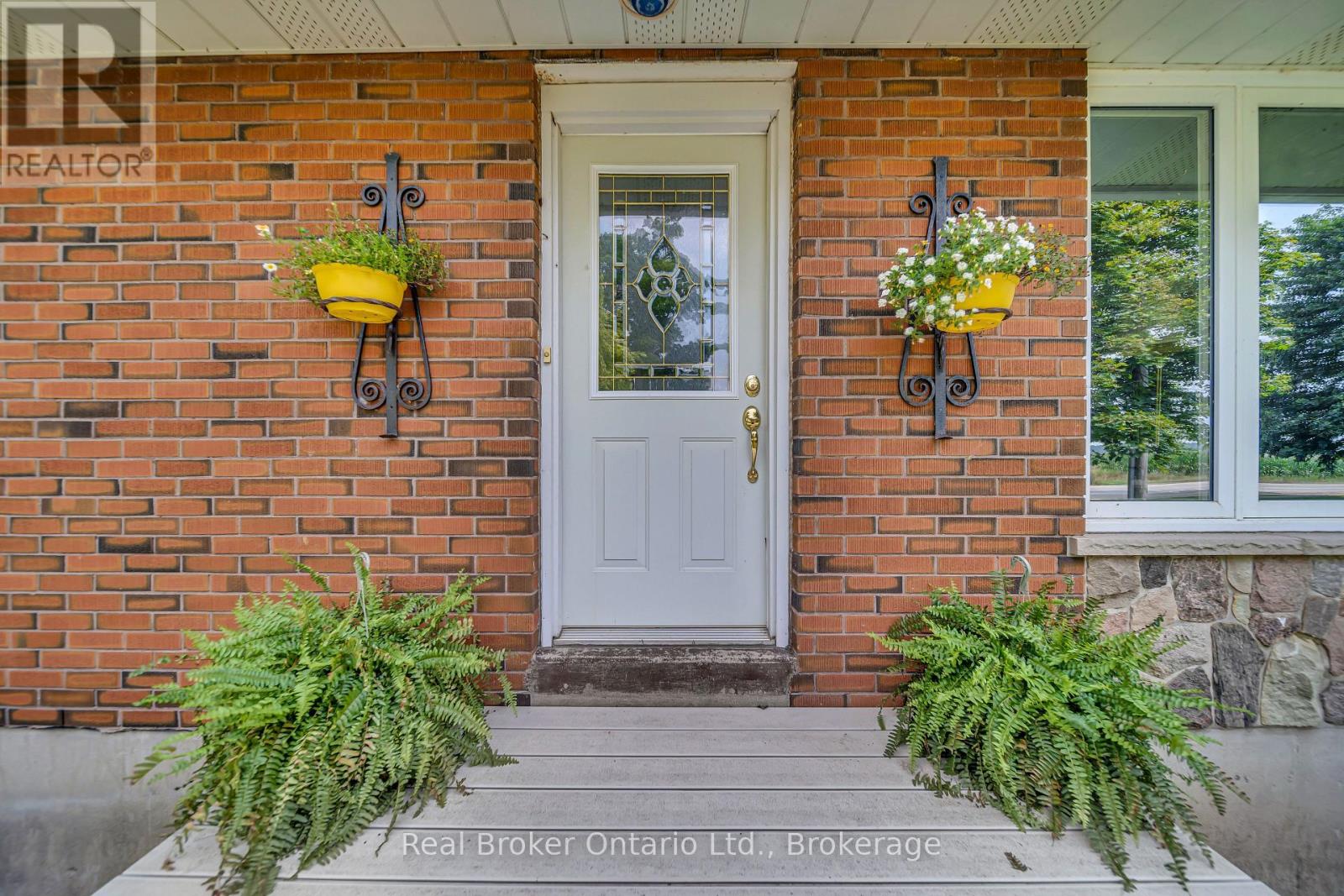 5427 Perth Rd 178 Road, North Perth, Ontario  N0G 2P0 - Photo 4 - X13050016