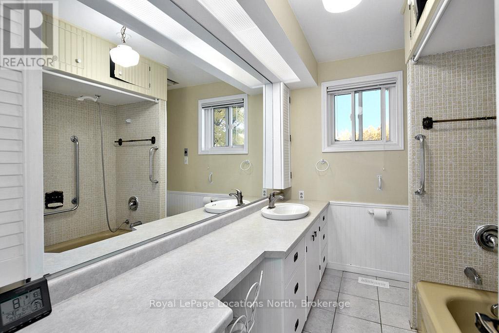 15 Wellington Street S, Blue Mountains, Ontario  N0H 2P0 - Photo 15 - X13050106