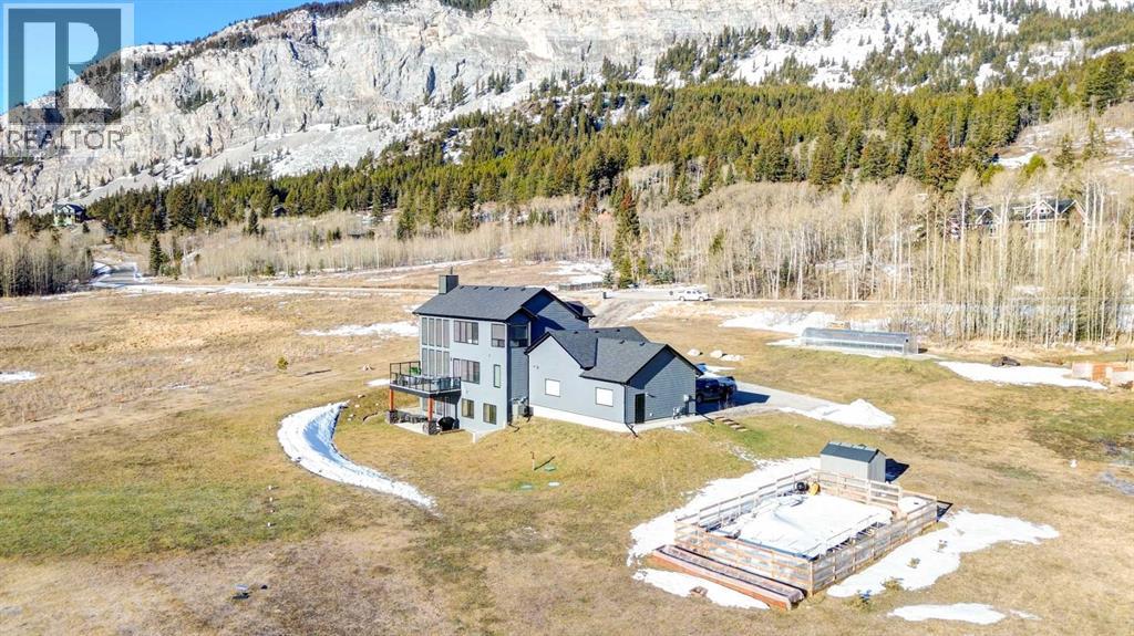 2616 Valley Ridge Drive, Frank, Alberta  T0K 0E0 - Photo 4 - A2279173