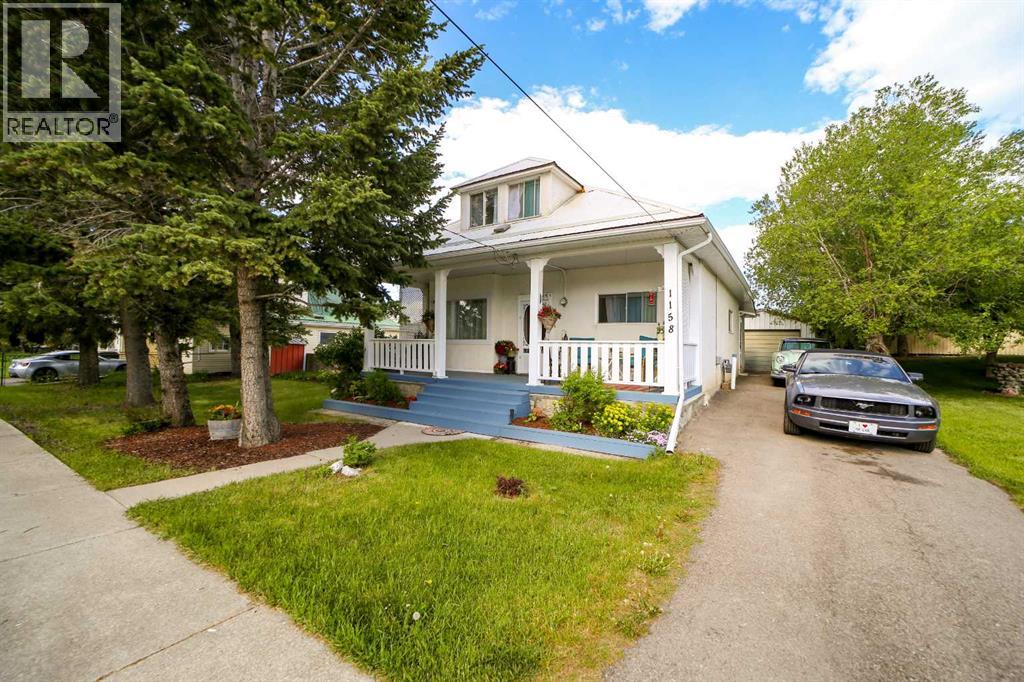 1158 Albert Avenue, Pincher Creek, Alberta  T0K 1W0 - Photo 2 - A2291079