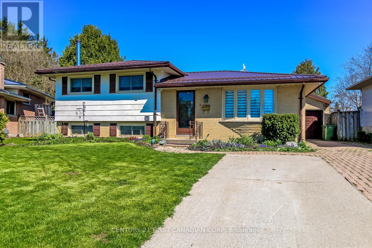 9 MCLACHLIN PLACE, St. Thomas, Ontario