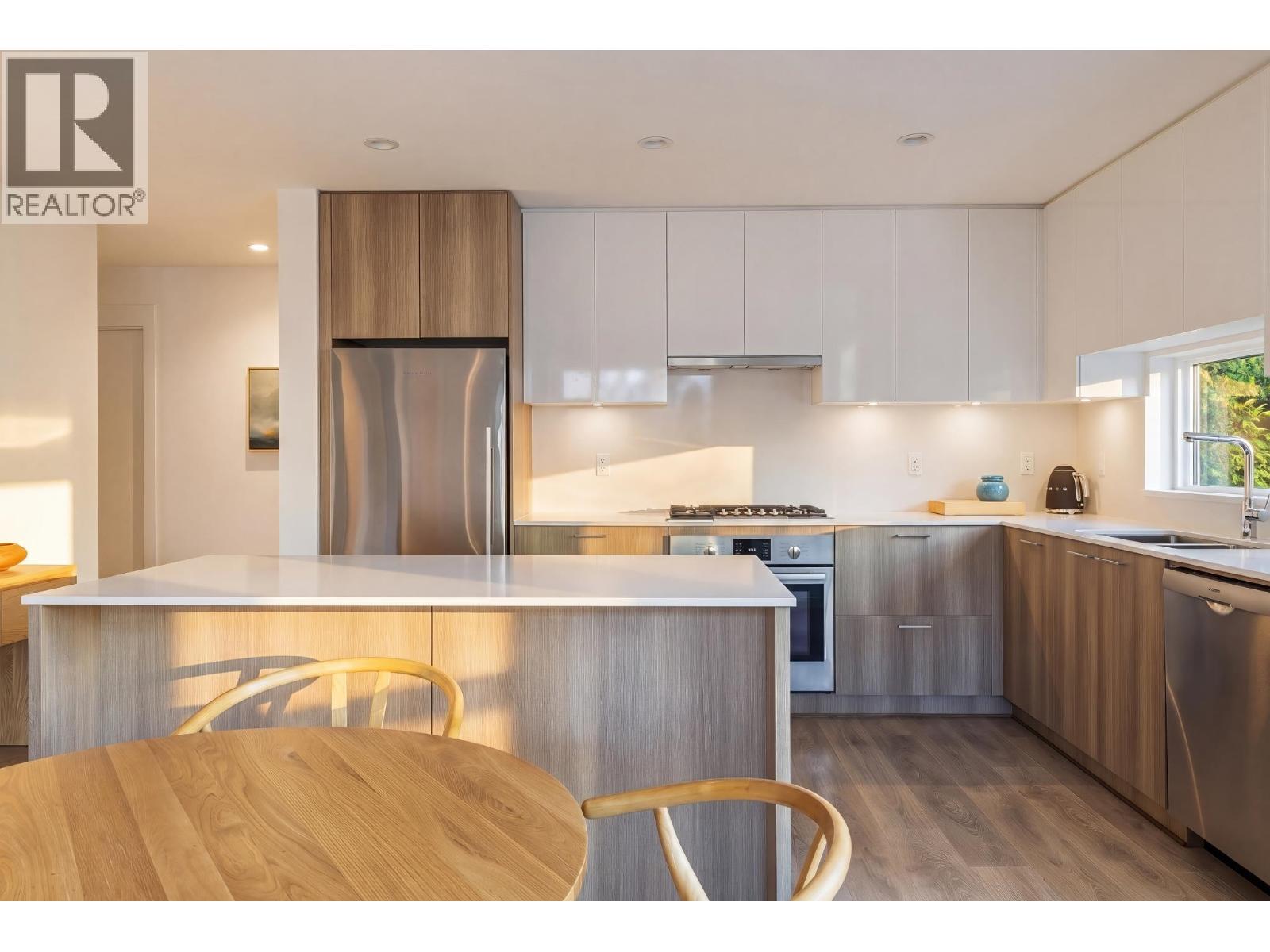 107 715 W 15th Street, North Vancouver, British Columbia  V7M 1T2 - Photo 13 - R3116058