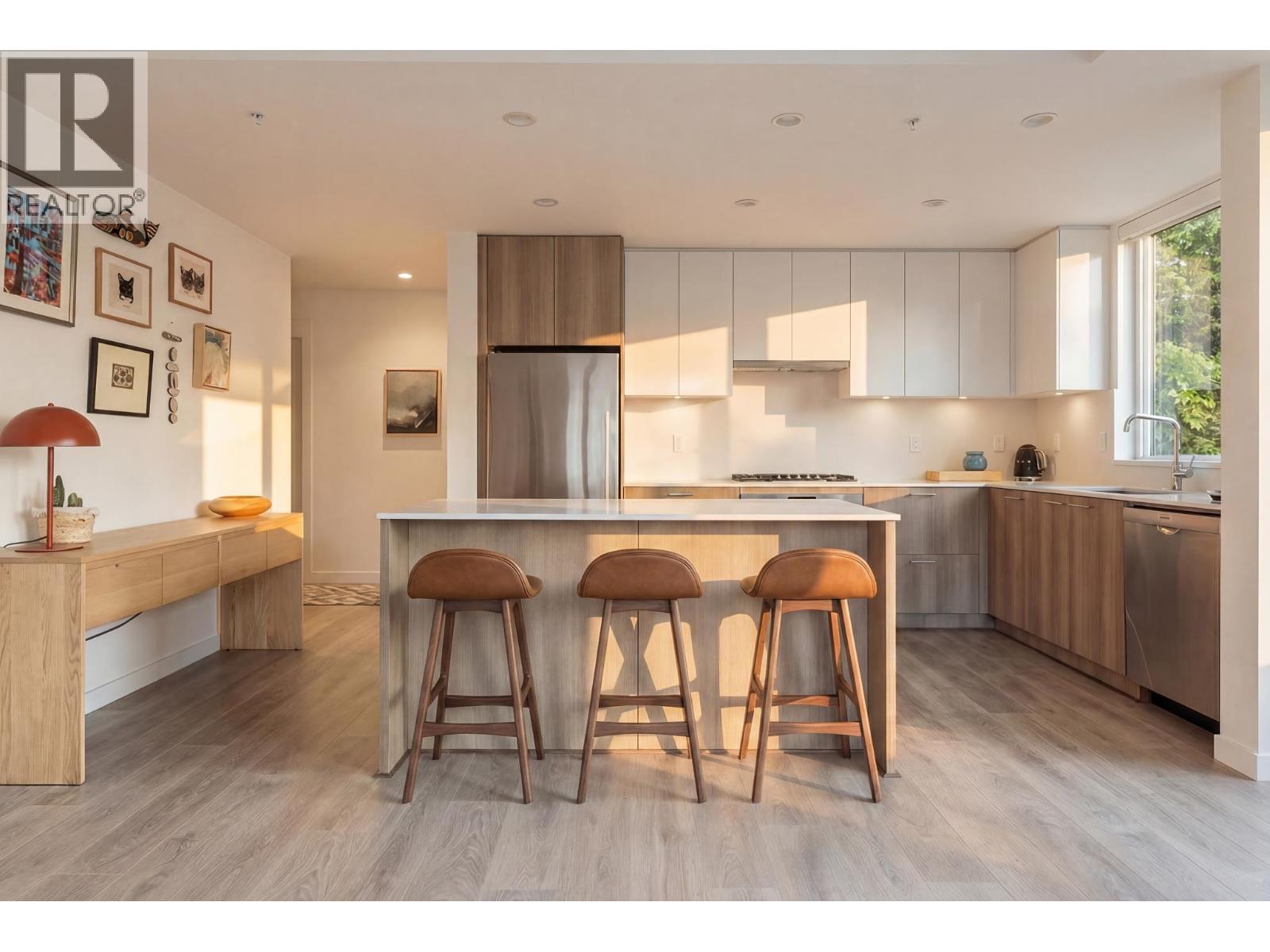 107 715 W 15th Street, North Vancouver, British Columbia  V7M 1T2 - Photo 6 - R3116058