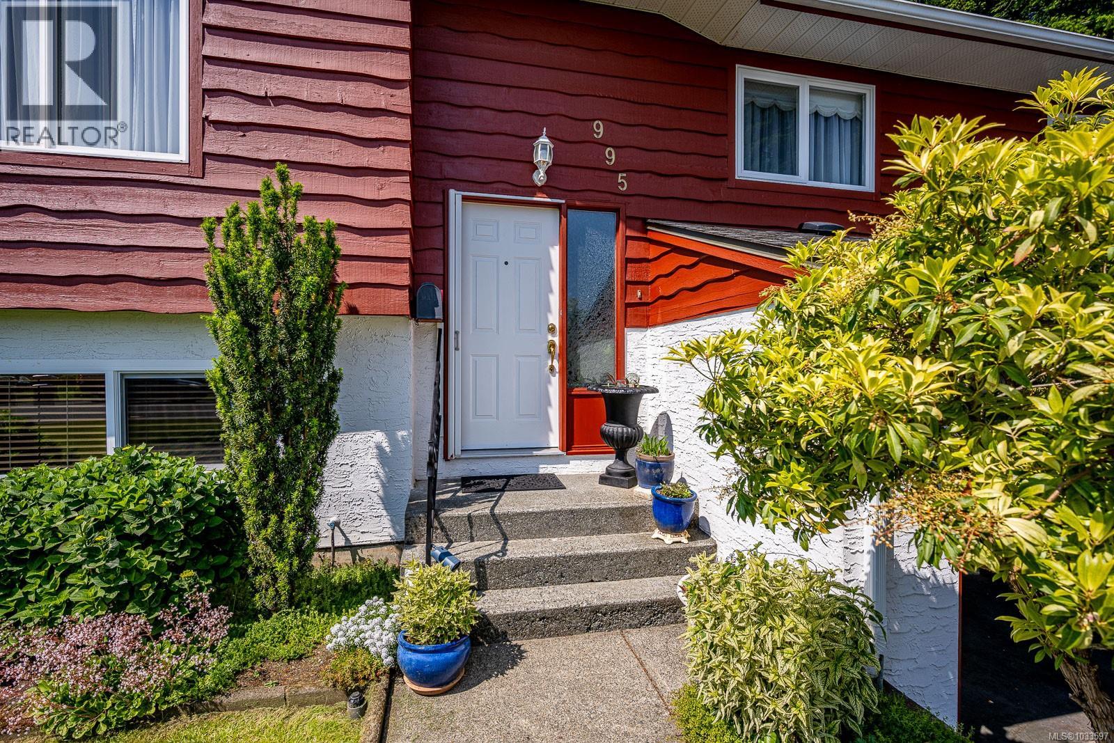 995 Mantle Dr, Courtenay, British Columbia  V9N 7H3 - Photo 42 - 1033597