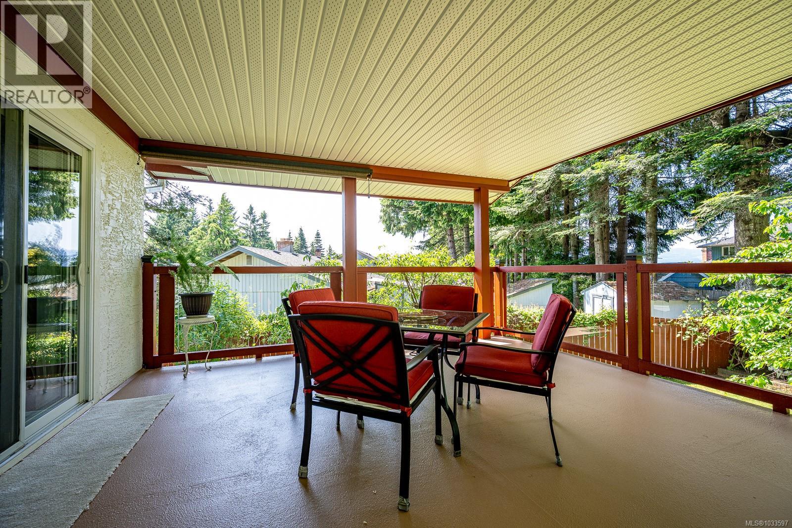 995 Mantle Dr, Courtenay, British Columbia  V9N 7H3 - Photo 8 - 1033597