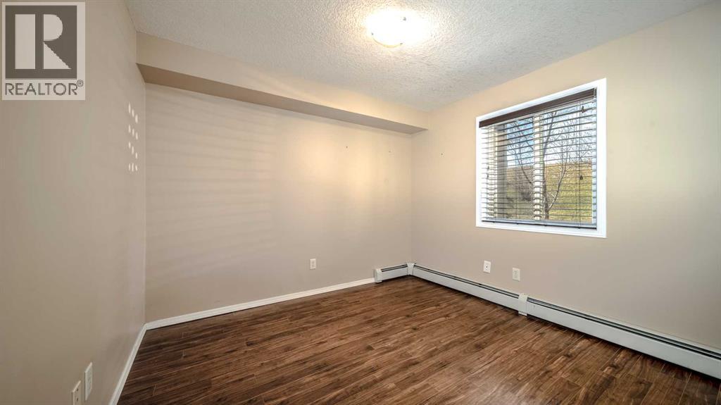 208, 5500 Somervale Court Sw, Calgary, Alberta  T2Y 4L9 - Photo 18 - A2302450