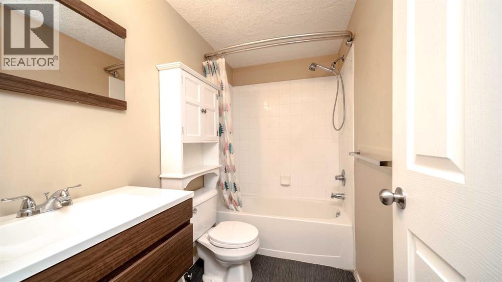 208, 5500 Somervale Court Sw, Calgary, Alberta  T2Y 4L9 - Photo 20 - A2302450