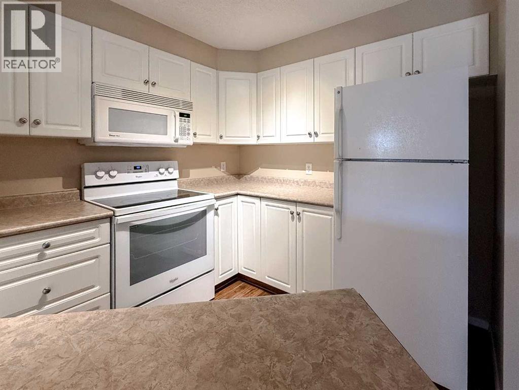 208, 5500 Somervale Court Sw, Calgary, Alberta  T2Y 4L9 - Photo 8 - A2302450