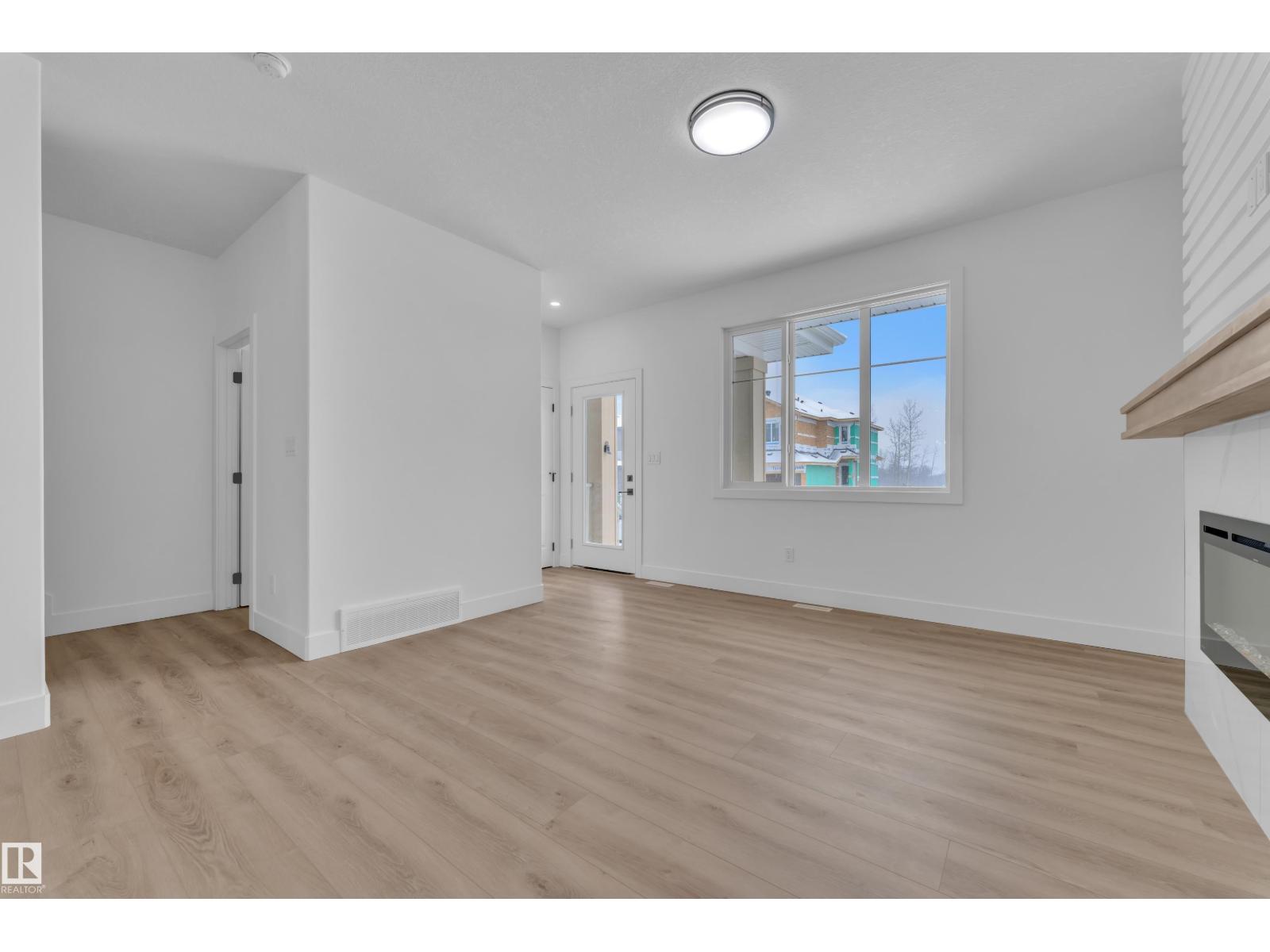 82 Patriot Wy, Spruce Grove, Alberta  T7X 4E8 - Photo 6 - E4484394