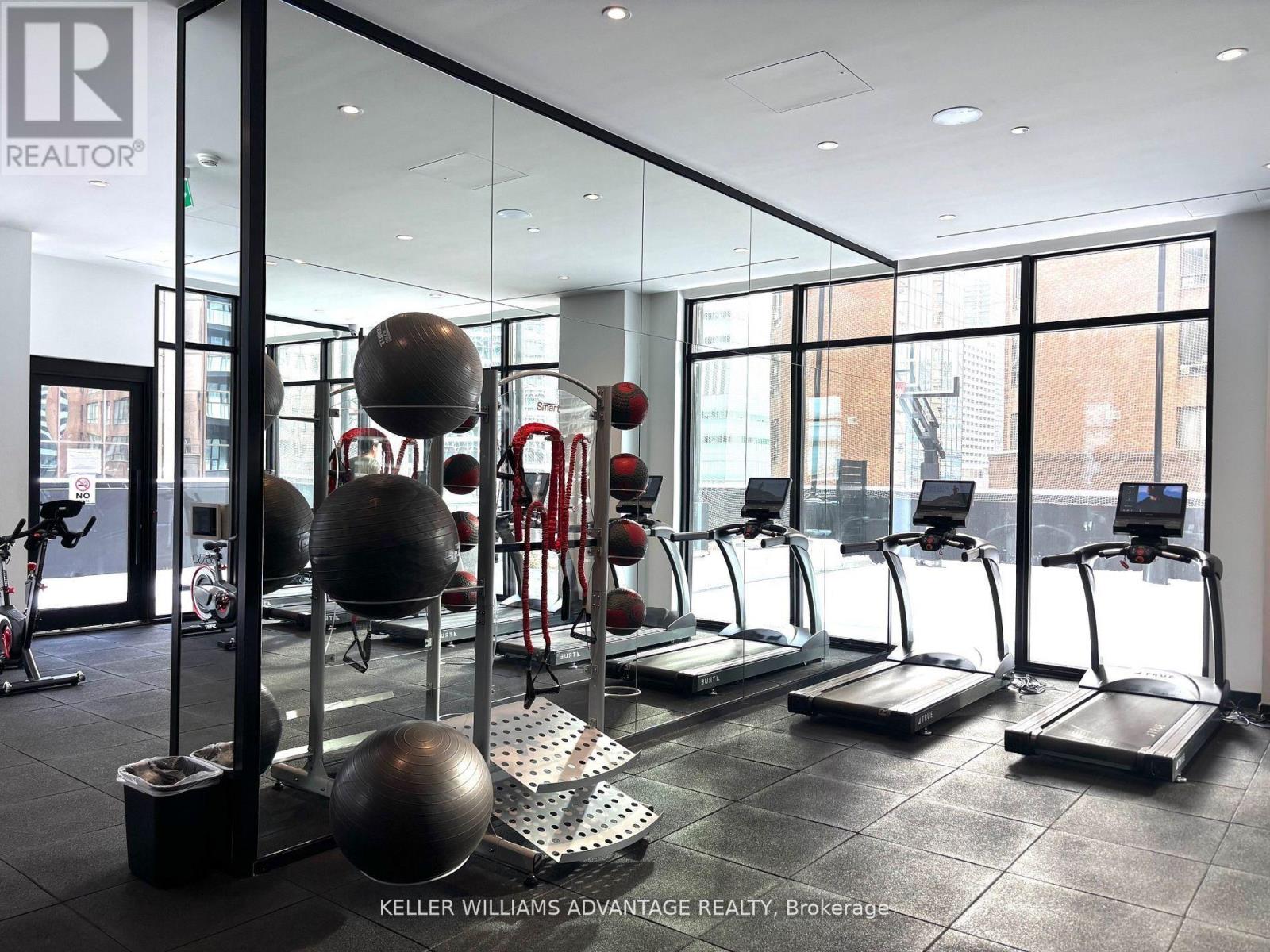 802 - 20 Edward Street, Toronto, Ontario  M5G 0C5 - Photo 13 - C13050050