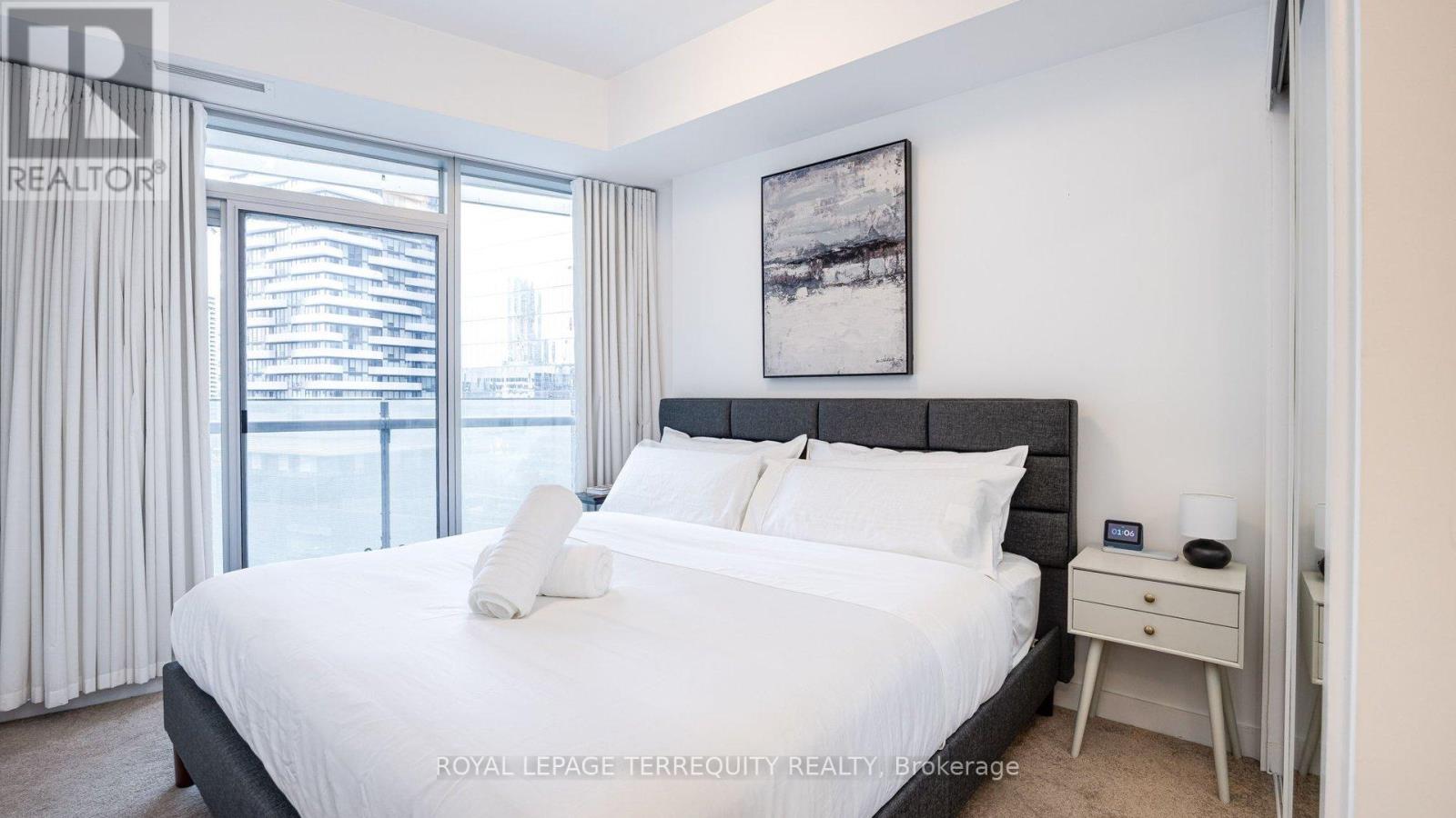 1101 - 14 York Street, Toronto, Ontario  M5J 0B1 - Photo 12 - C13050060