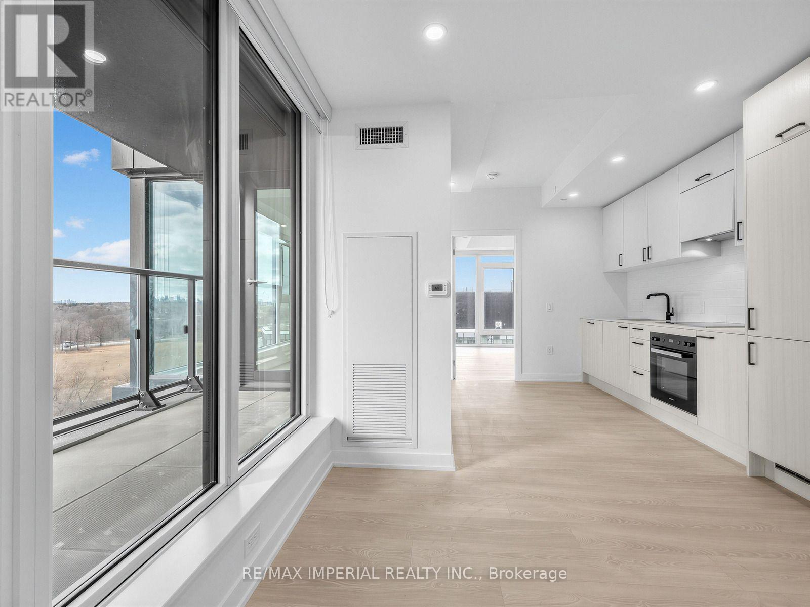 3507 - 1 Quarrington Lane, Toronto, Ontario  M3C 0S4 - Photo 4 - C13050118