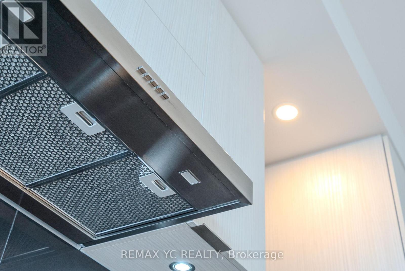 5905 - 1 Bloor Street E, Toronto, Ontario  M4W 0A8 - Photo 13 - C13050120